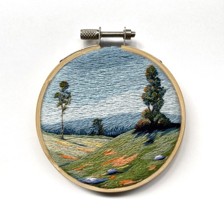 Cassandra Dias, Tree landscape study, 2023. 9cm (3.5"). Thread painting. Cotton embroidery thread, canvas, bamboo hoop.